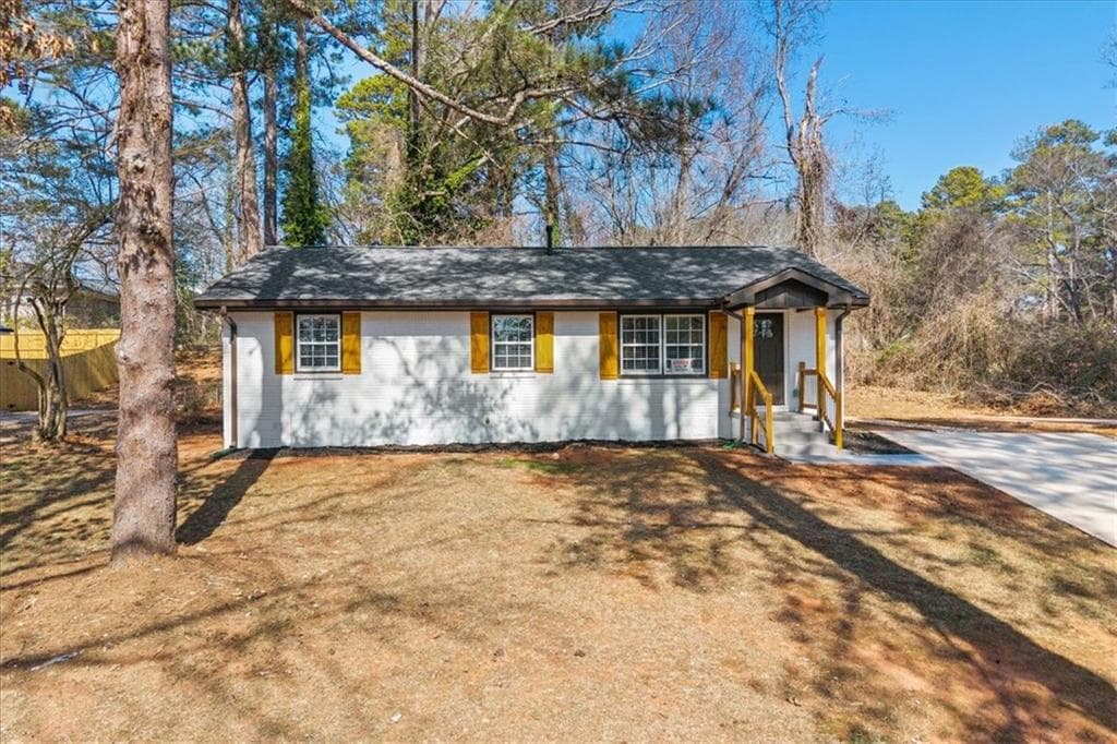3 bedroom, 2 bathroom, 1,100 sq ft single family residence for sale at 3770 Larkspur Terrace, Decatur, GA 30032 — photo 1 of 26
