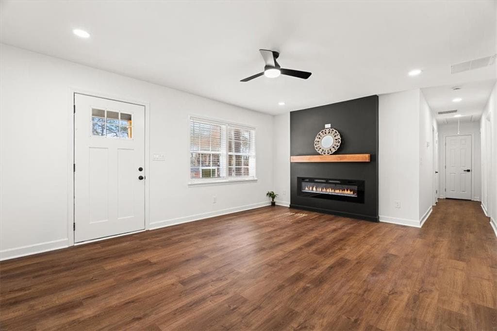 3 bedroom, 2 bathroom, 1,100 sq ft single family residence for sale at 3770 Larkspur Terrace, Decatur, GA 30032 — photo 6