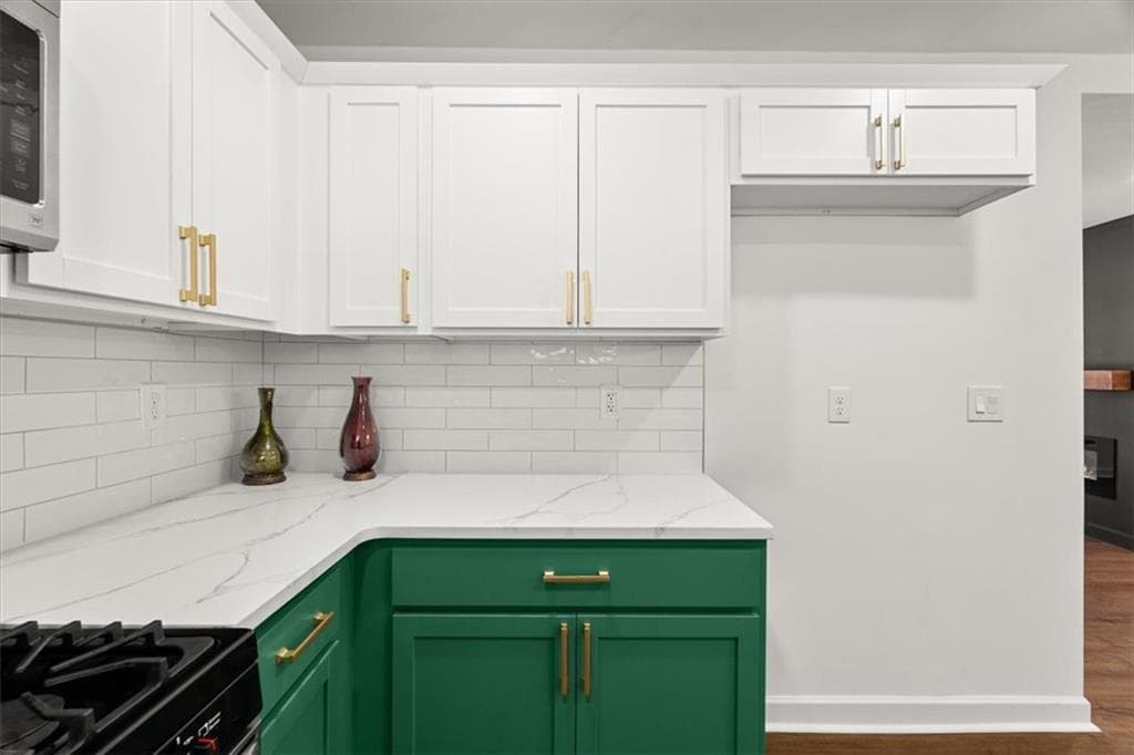 3 bedroom, 2 bathroom, 1,100 sq ft single family residence for sale at 3770 Larkspur Terrace, Decatur, GA 30032 — photo 7