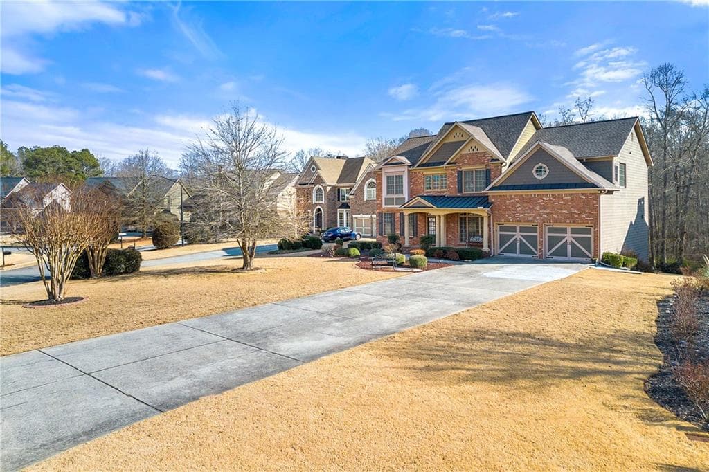 7 bedroom, 5 bathroom, 5,736 sq ft single family residence for sale at 1251 Irwin Lake Way, Marietta, GA 30064 — photo 2