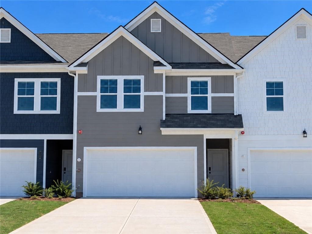 3 bedroom, 3 bathroom, 1,695 sq ft townhouse under contract at 9430 Maple Grove Lane LOT 53, Jonesboro, GA 30238