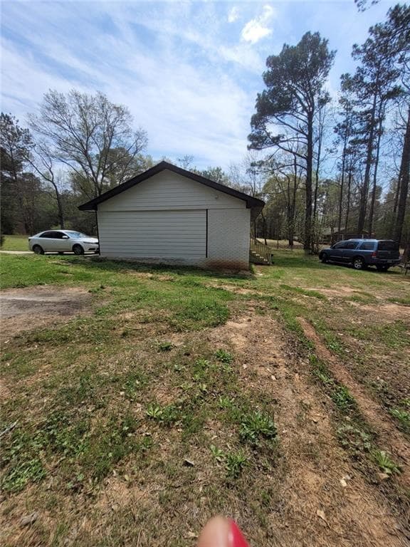 3 bedroom, 3 bathroom, 1,196 sq ft single family residence for sale at 165 Moss Road, Covington, GA 30016 — photo 4