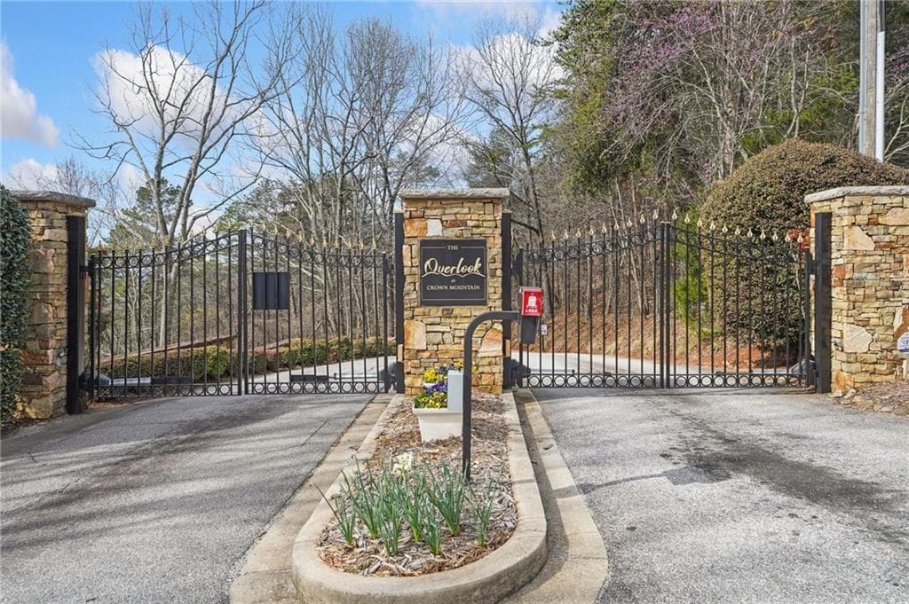 single family residence for sale at 40 Madeline Anthony Road, Dahlonega, GA 30533 — photo 2