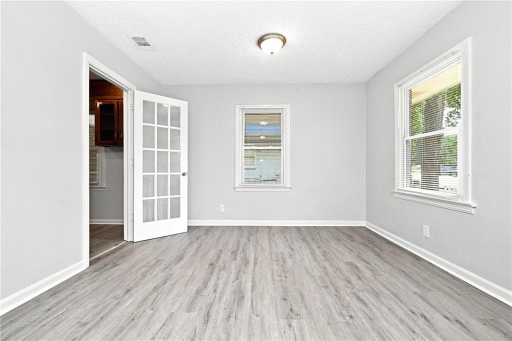 3 bedroom, 1 bathroom, 1,040 sq ft single family residence for rent at 386 Lindsey Drive, Atlanta, GA 30315 for $1,365 a month — photo 4