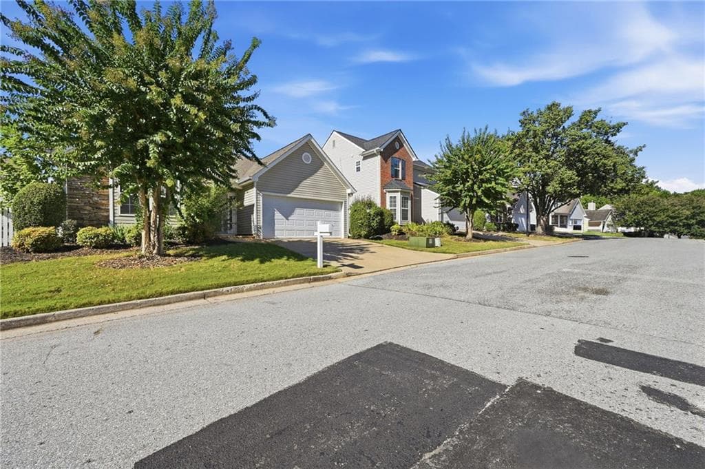 3 bedroom, 2 bathroom, 1,270 sq ft single family residence for sale at 323 Greystone Parkway, Hiram, GA 30141 — photo 2