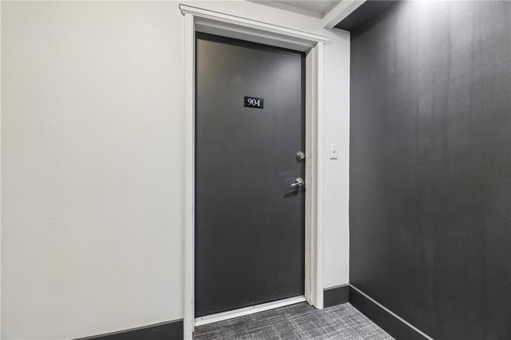 3 bedroom, 2 bathroom, 1,344 sq ft condominium for sale at 620 Peachtree Street 904, Atlanta, GA 30308 — photo 4