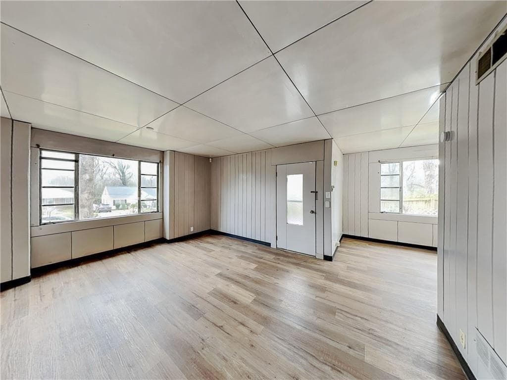2 bedroom, 1 bathroom, 948 sq ft single family residence for rent at 832 Burchill Street, Atlanta, GA 30310 for $1,175 a month — photo 4