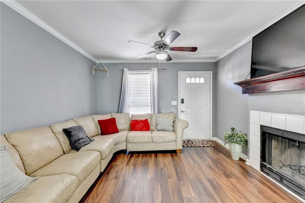 3 bedroom, 2 bathroom, 1,150 sq ft single family residence for sale at 1272 Parkside Club Drive, Lawrenceville, GA 30044 — photo 6