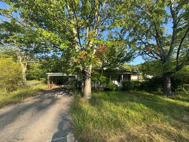 2 bedroom, 1 bathroom, 1,384 sq ft single family residence for sale at 57 Spruce Street, Mineral Bluff, GA 30559