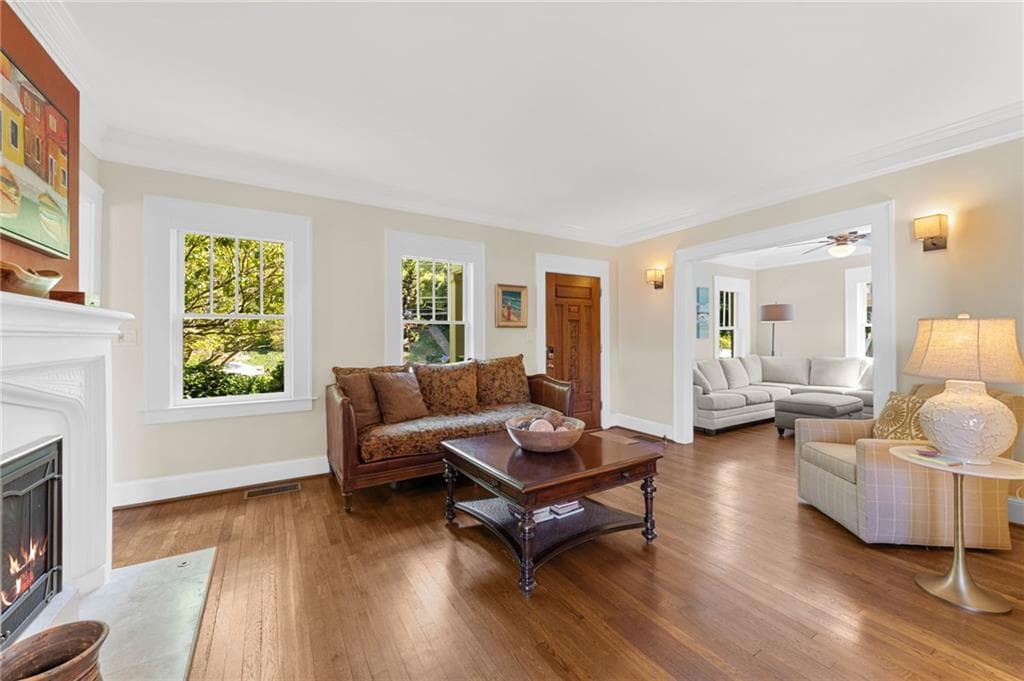 3 bedroom, 2 bathroom, 1,968 sq ft single family residence under contract at 1058 Rosedale Road, Atlanta, GA 30306 — photo 7