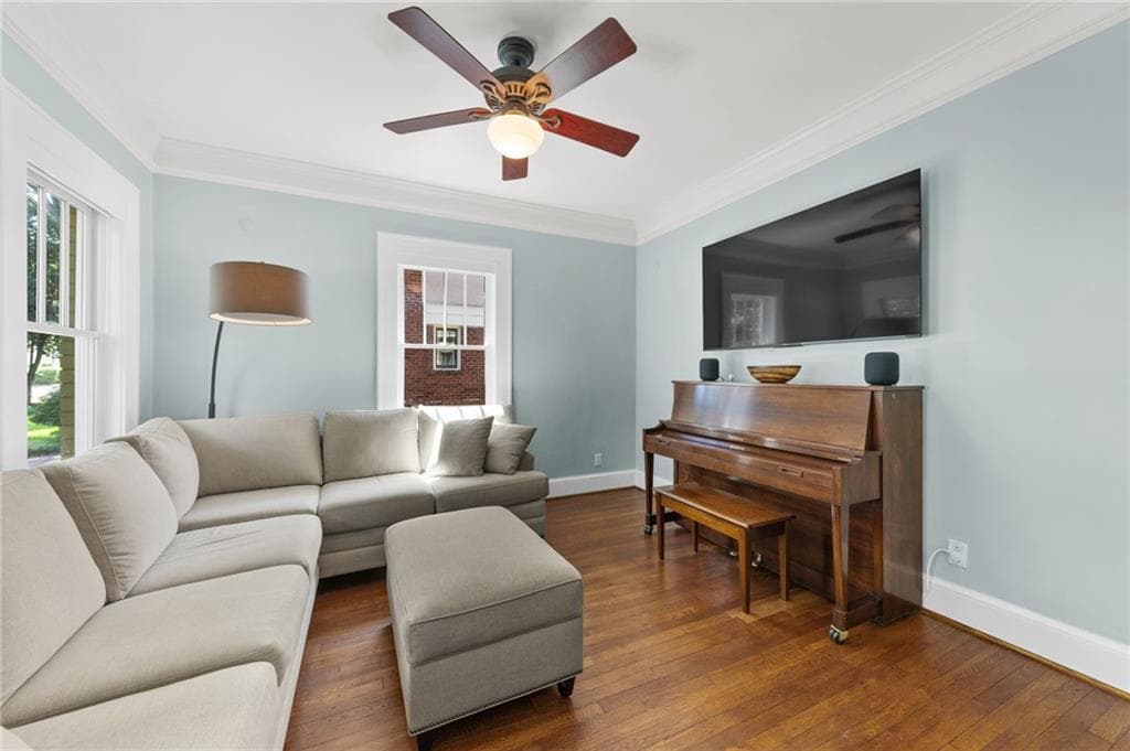 3 bedroom, 2 bathroom, 1,968 sq ft single family residence under contract at 1058 Rosedale Road, Atlanta, GA 30306 — photo 9