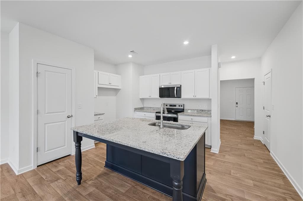 3 bedroom, 3 bathroom, 1,568 sq ft townhouse for sale at 325 Rolling Green Road, Adairsville, GA 30103 — photo 4