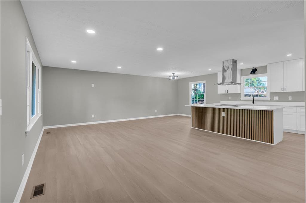 4 bedroom, 3 bathroom, 2,024 sq ft single family residence for sale at 3640 Salem Trail, Lithonia, GA 30038 — photo 4