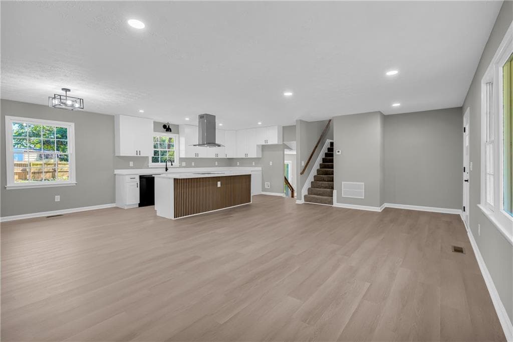 4 bedroom, 3 bathroom, 2,024 sq ft single family residence for sale at 3640 Salem Trail, Lithonia, GA 30038 — photo 5
