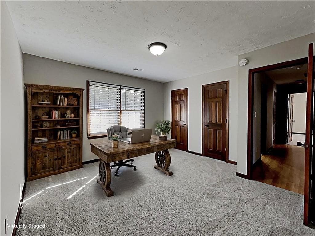 4 bedroom, 3 bathroom, 2,194 sq ft single family residence for sale at 185 Deer Forest Trail, Fayetteville, GA 30214 — photo 4