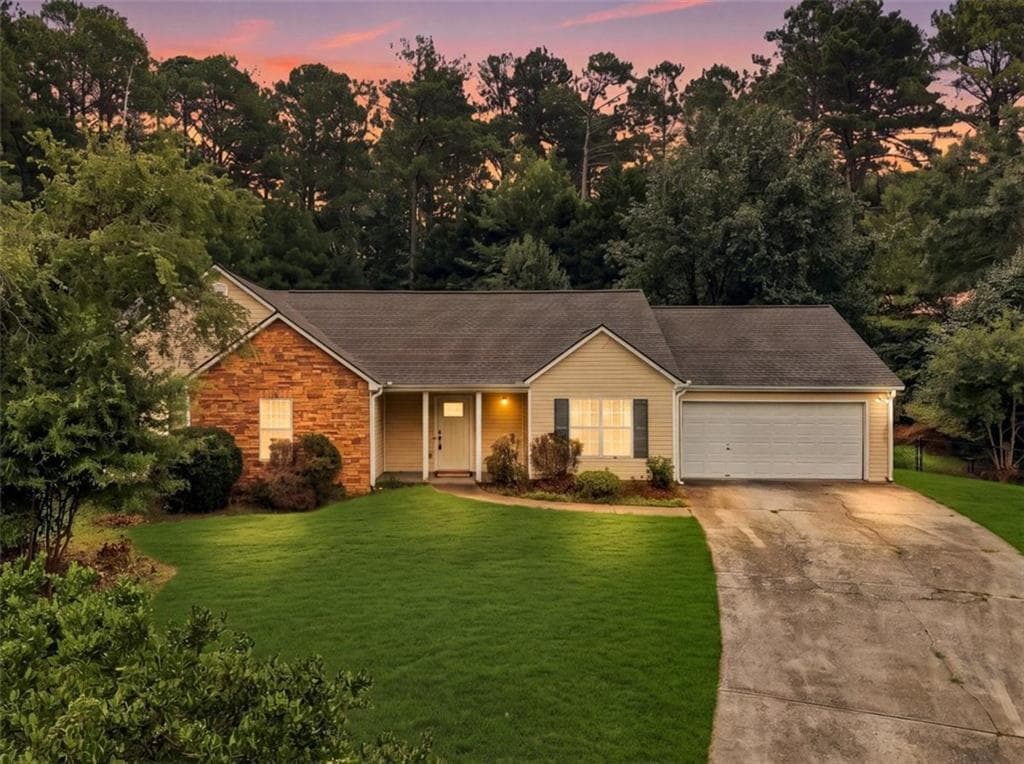 3 bedroom, 2 bathroom, 1,765 sq ft single family residence under contract at 1105 Poplar Lane, Loganville, GA 30052