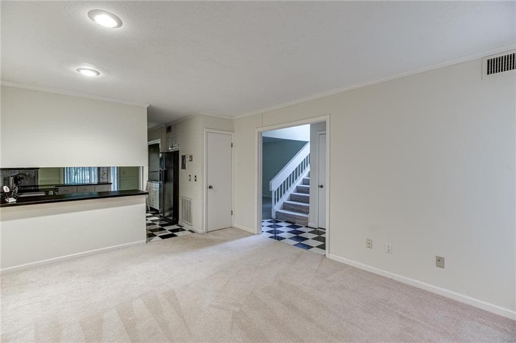 4 bedroom, 4 bathroom, 2,182 sq ft condominium for sale at 27 Willowick Drive, Lithonia, GA 30038 — photo 5