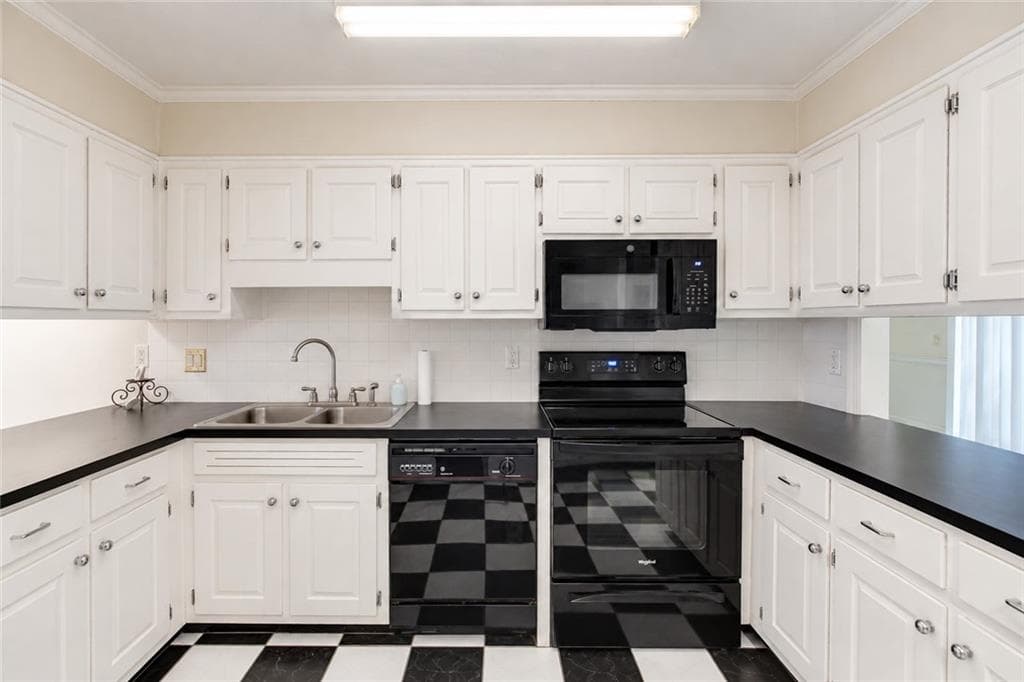 4 bedroom, 4 bathroom, 2,182 sq ft condominium for sale at 27 Willowick Drive, Lithonia, GA 30038 — photo 9