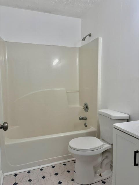 4 bedroom, 3 bathroom, 1,832 sq ft single family residence for sale at 743 Kilkenny Circle, Lithonia, GA 30058 — photo 7