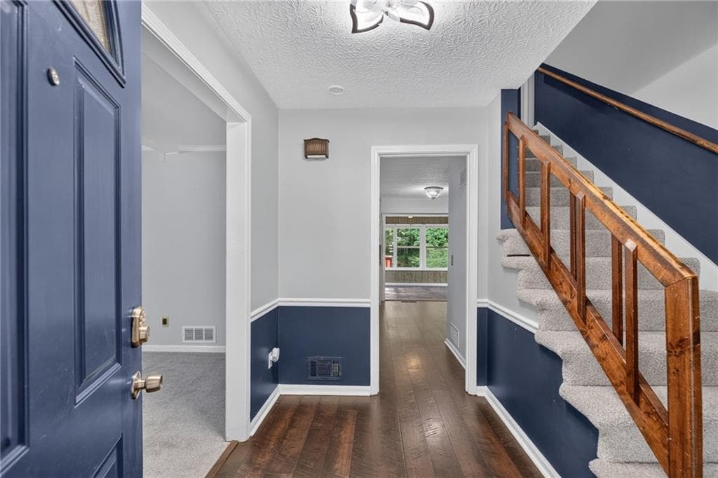 5 bedroom, 4 bathroom, 2,417 sq ft single family residence for sale at 3572 Todd Drive, Douglasville, GA 30135 — photo 5