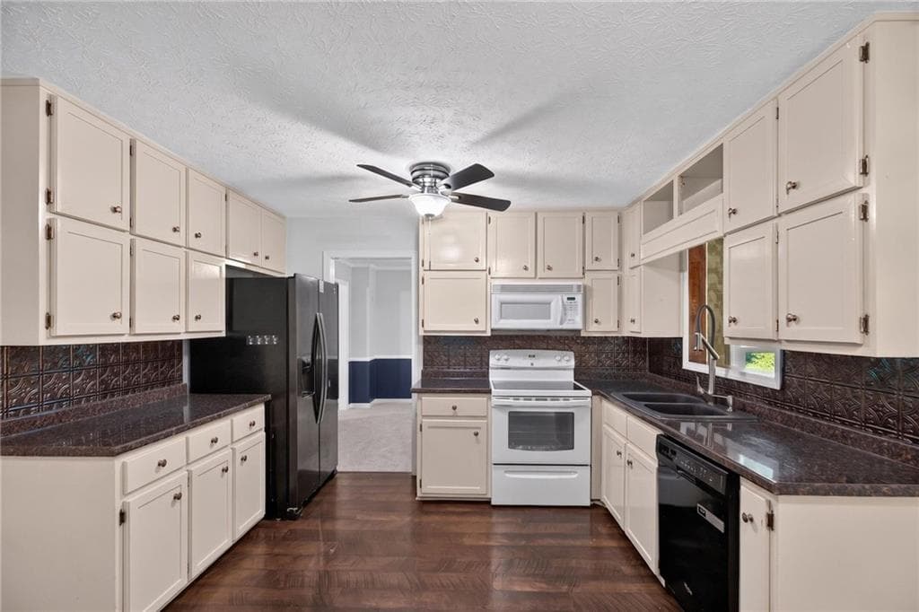 5 bedroom, 4 bathroom, 2,417 sq ft single family residence for sale at 3572 Todd Drive, Douglasville, GA 30135 — photo 10