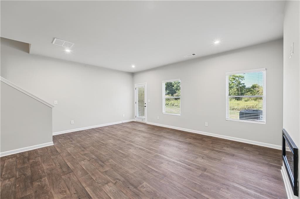 3 bedroom, 3 bathroom, 1,568 sq ft townhouse for sale at 327 Rolling Green Road, Adairsville, GA 30103 — photo 8