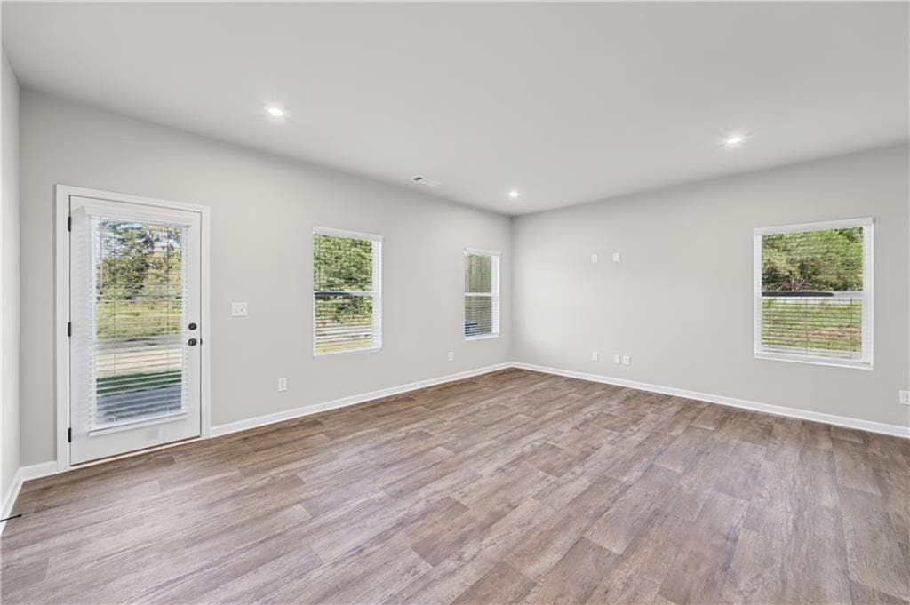3 bedroom, 3 bathroom, 1,568 sq ft townhouse for sale at 329 Rolling Green Road, Adairsville, GA 30103 — photo 7