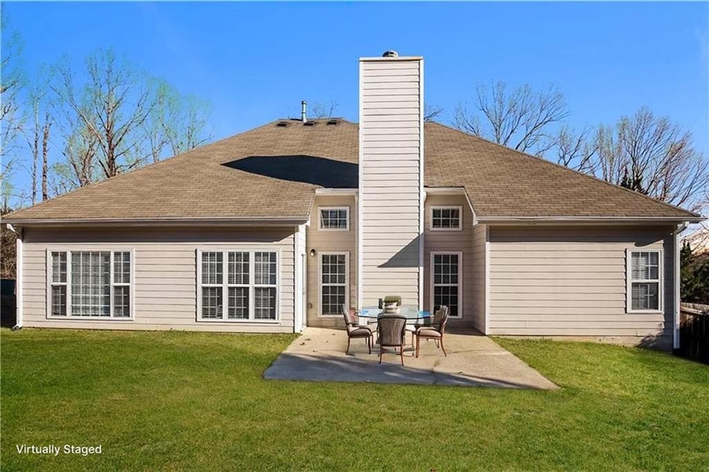 4 bedroom, 2 bathroom, 2,063 sq ft single family residence for sale at 1870 Dartford Way, Hoschton, GA 30548 — photo 3