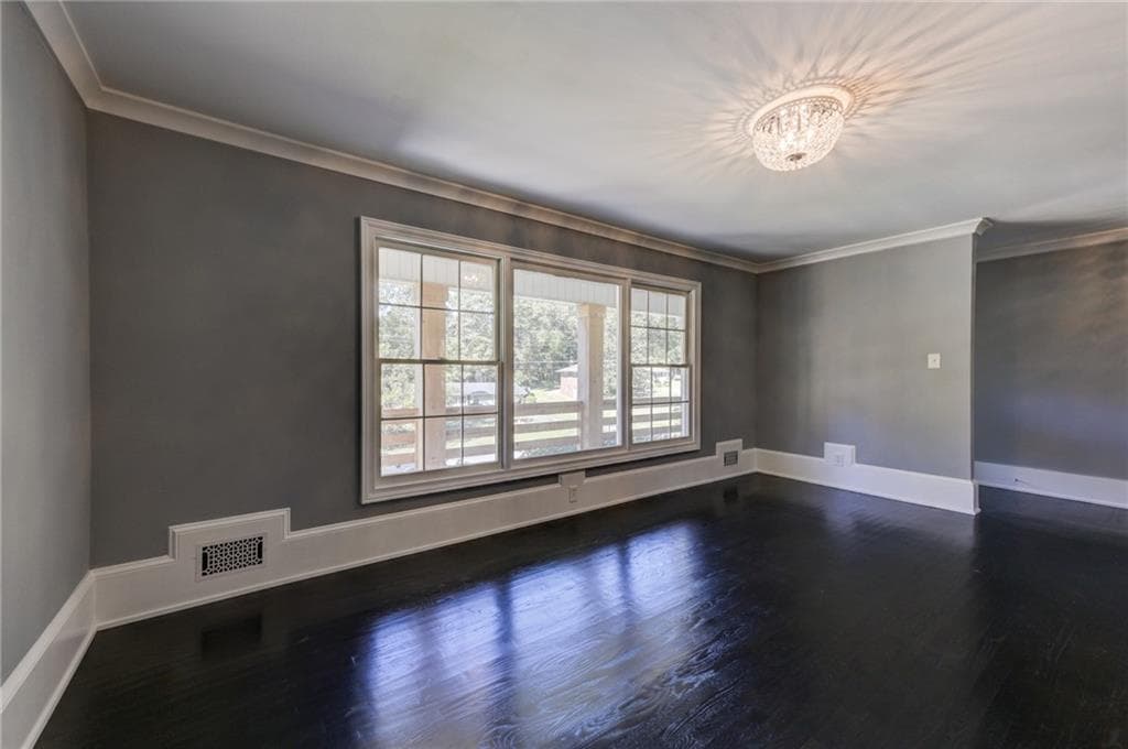 3 bedroom, 3 bathroom, 1,728 sq ft single family residence for sale at 2325 Elmwood Circle, Atlanta, GA 30339 — photo 9