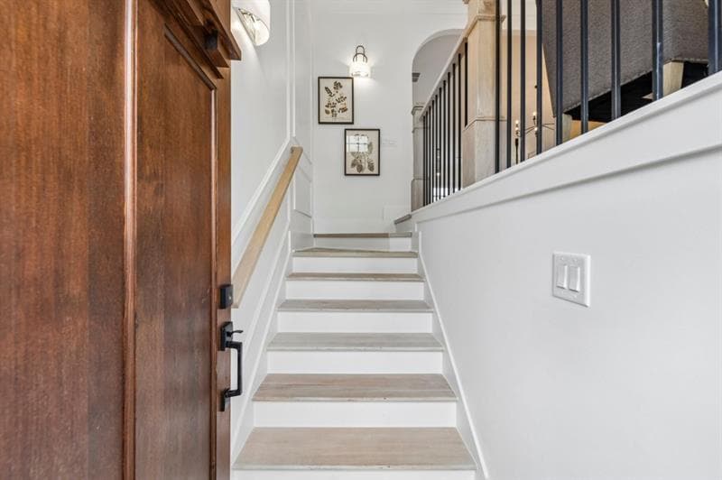 4 bedroom, 4 bathroom, 2,700 sq ft townhouse for sale at 345 Sugarview Road, Sugar Hill, GA 30518 — photo 6