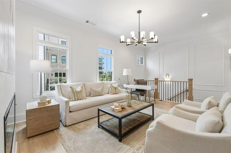4 bedroom, 4 bathroom, 2,700 sq ft townhouse for sale at 345 Sugarview Road, Sugar Hill, GA 30518 — photo 8