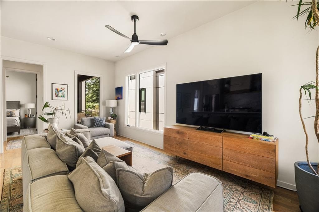 3 bedroom, 3 bathroom, 1,958 sq ft townhouse for sale at 219 Howell Drive A, Atlanta, GA 30316 — photo 9