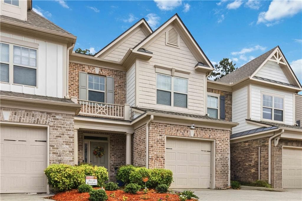 3 bedroom, 3 bathroom, 1,725 sq ft condominium for sale at 5137 Madeline Place 602, Stone Mountain, GA 30083