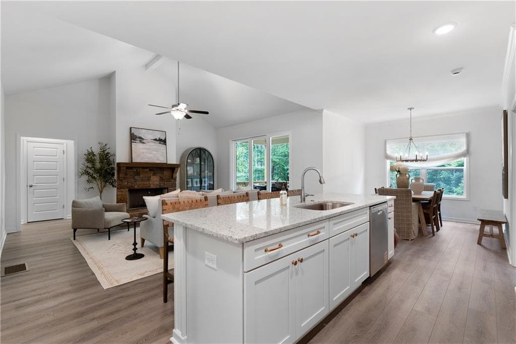 3 bedroom, 3 bathroom, 1,635 sq ft single family residence for sale at 117 Fort Gibson Court, Waleska, GA 30183 — photo 9