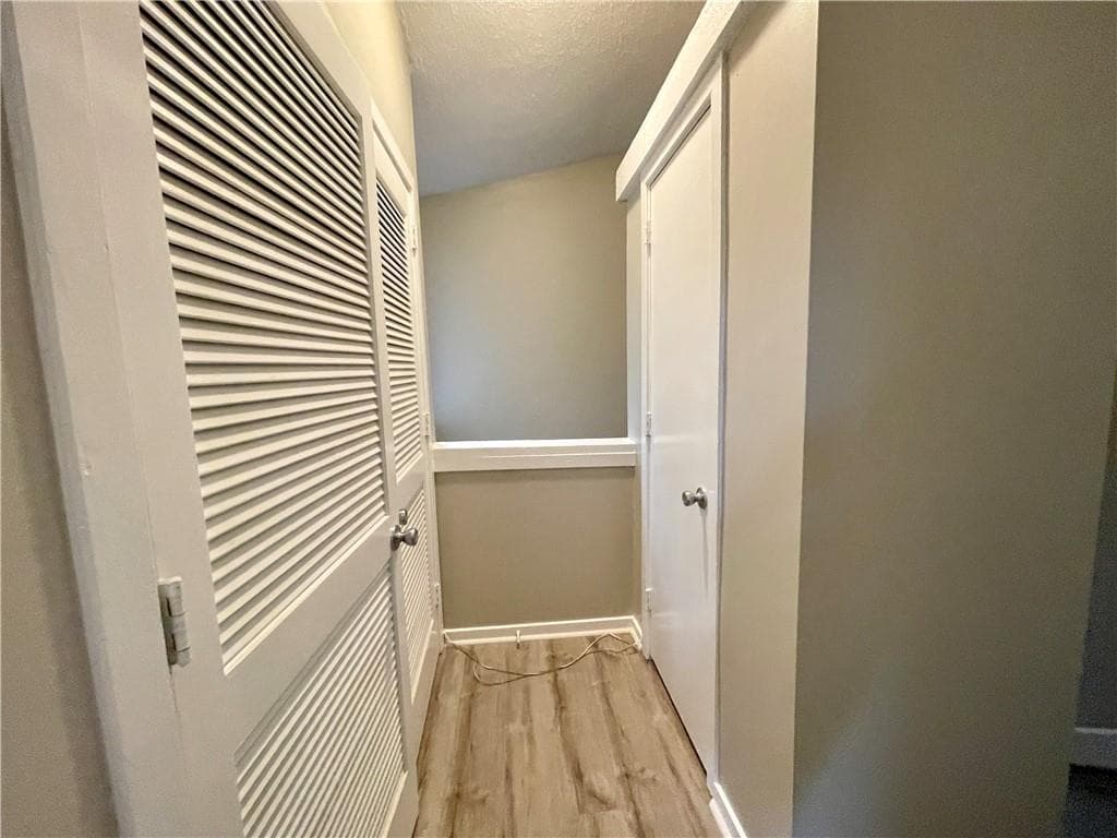 2 bedroom, 2 bathroom, 1,220 sq ft townhouse for sale at 5806 Par Four Court, Lithonia, GA 30038 — photo 8