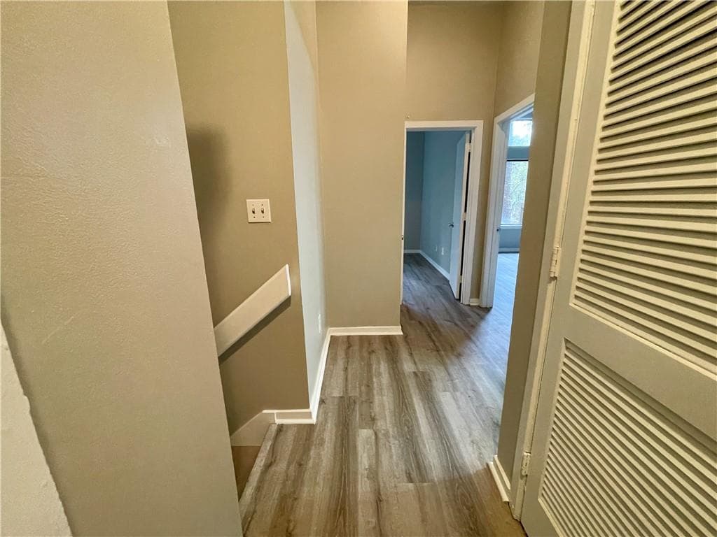 2 bedroom, 2 bathroom, 1,220 sq ft townhouse for sale at 5806 Par Four Court, Lithonia, GA 30038 — photo 9