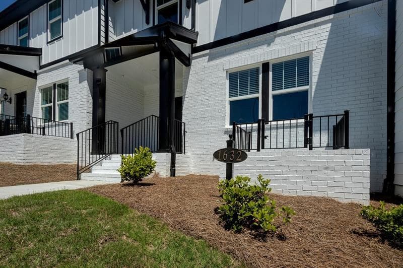 4 bedroom, 4 bathroom, 2,038 sq ft townhouse for rent at 1632 Switchgrass Avenue, Smyrna, GA 30080 for $3,500 a month — photo 2
