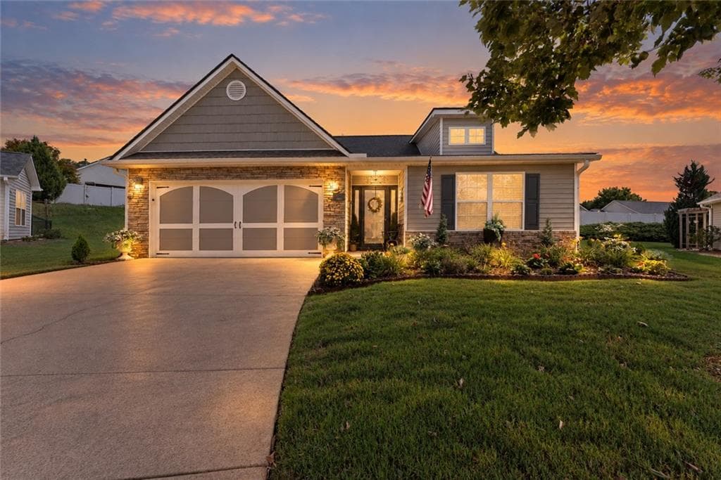 3 bedroom, 2 bathroom, 1,540 sq ft single family residence for sale at 496 Tranquil Drive, Winder, GA 30680 — photo 2