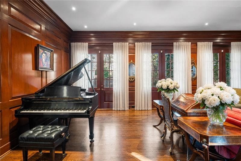 5 bedroom, 8 bathroom, 6,256 sq ft single family residence for sale at 1105 Lullwater Road, Atlanta, GA 30307 — photo 9