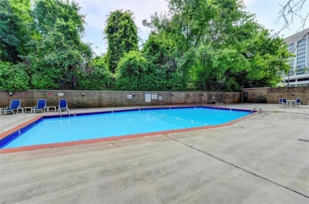 2 bedroom, 1 bathroom, 1,020 sq ft condominium for sale at 215 Piedmont Ave NE, Unit #1809, Atlanta, GA 30308 — photo 5