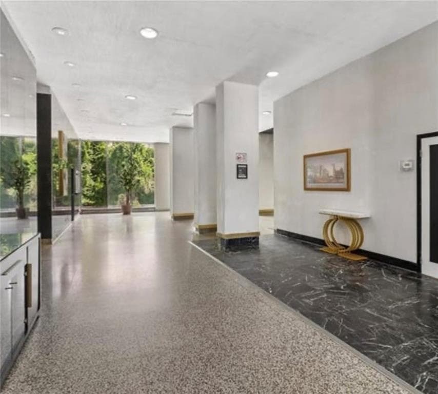 2 bedroom, 1 bathroom, 1,020 sq ft condominium for sale at 215 Piedmont Ave NE, Unit #1809, Atlanta, GA 30308 — photo 6