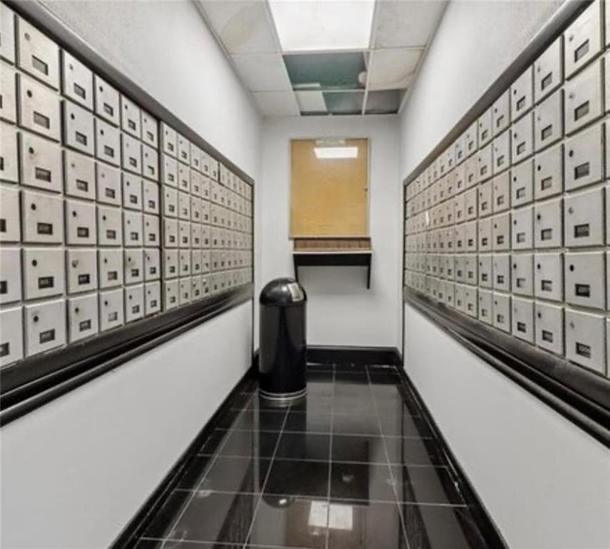2 bedroom, 1 bathroom, 1,020 sq ft condominium for sale at 215 Piedmont Ave NE, Unit #1809, Atlanta, GA 30308 — photo 7