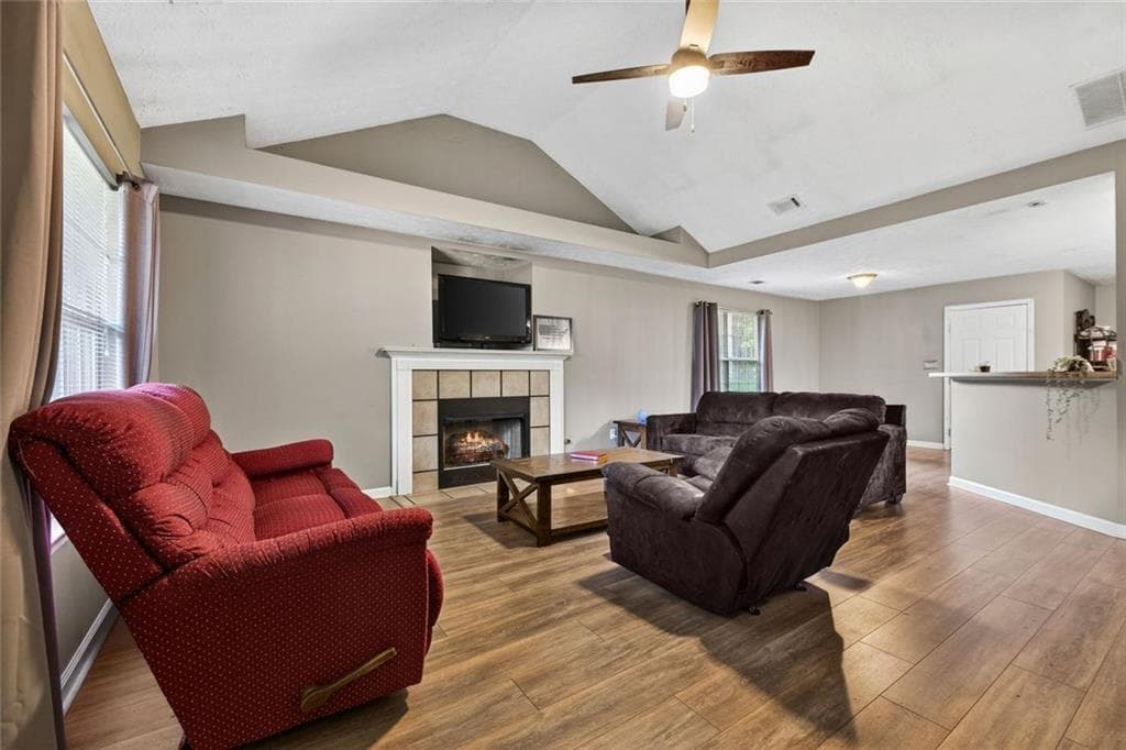 3 bedroom, 2 bathroom, 1,474 sq ft single family residence for sale at 315 Wild Turkey Lane, Locust Grove, GA 30248 — photo 6