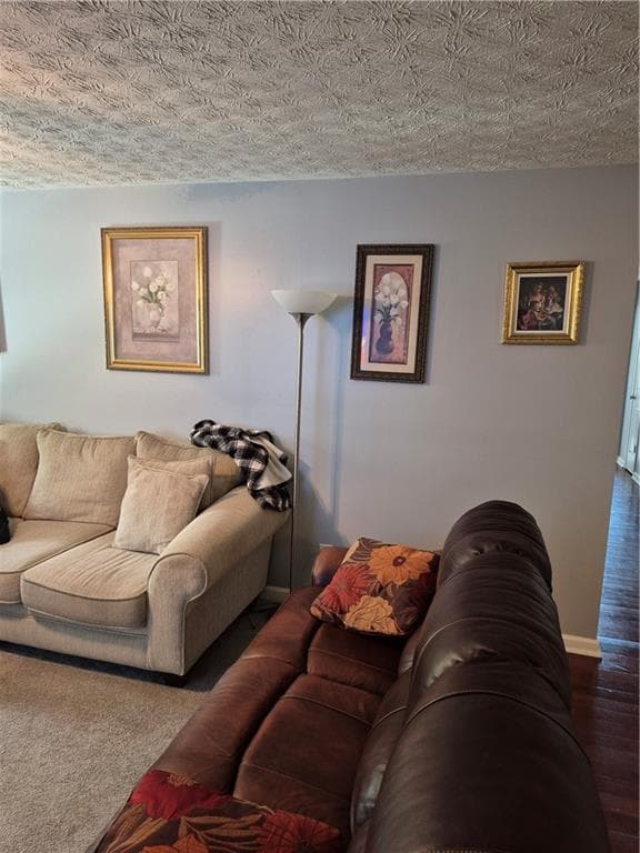 3 bedroom, 2 bathroom, 1,292 sq ft condominium for sale at 1301 Fairington Village Drive, Lithonia, GA 30038 — photo 5