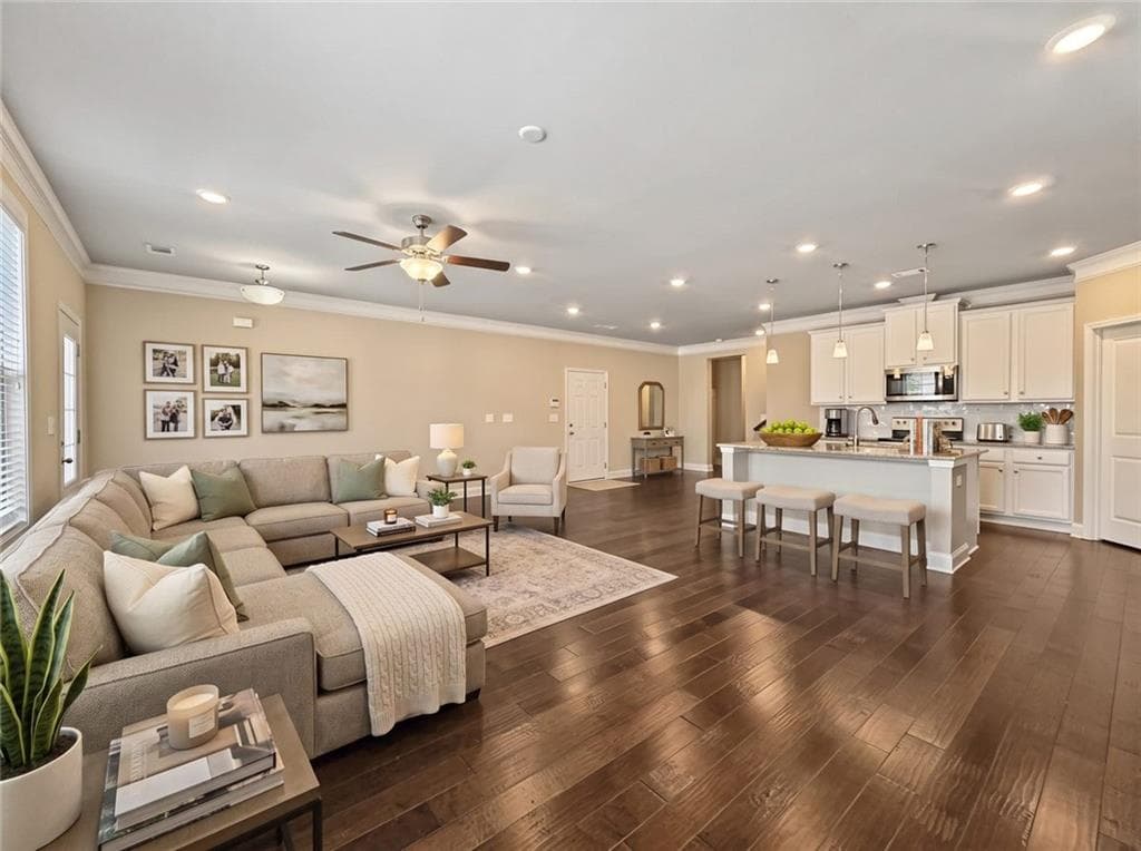 3 bedroom, 3 bathroom, 2,268 sq ft townhouse for sale at 2969 Weyhill Trail, Buford, GA 30519 — photo 2