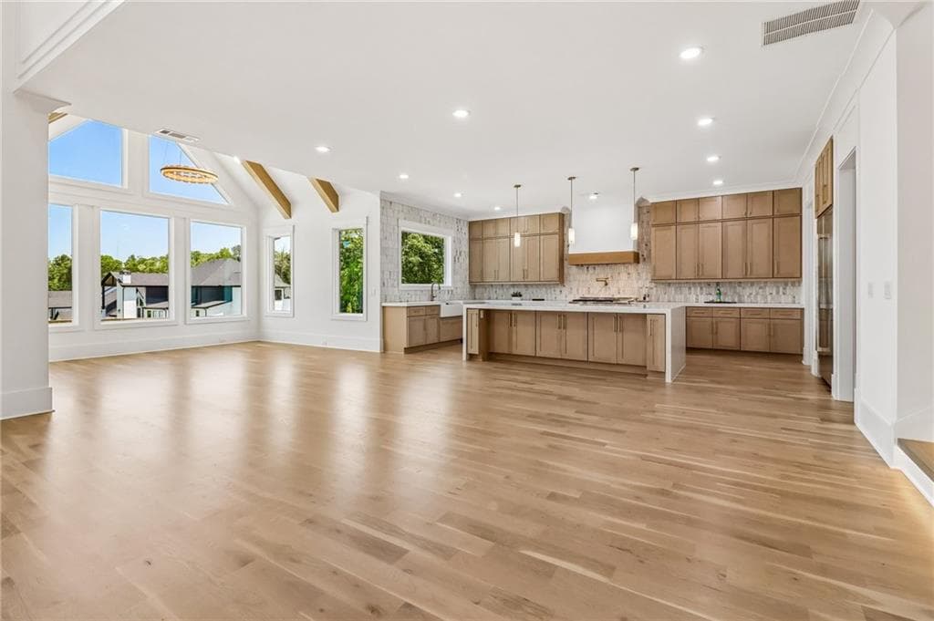 5 bedroom, 6 bathroom, 7,375 sq ft single family residence for sale at 3207 Thompson Mill Rd, Buford, GA 30519 — photo 6