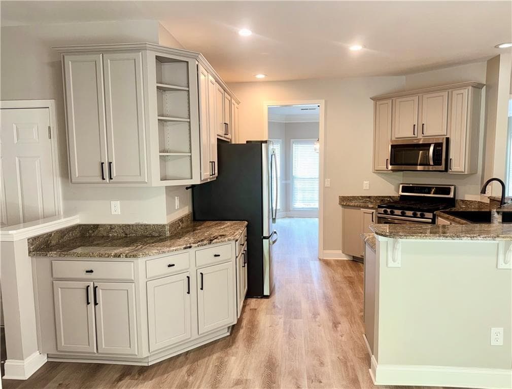 4 bedroom, 3 bathroom, 2,607 sq ft single family residence for sale at 2887 Montview Drive, Marietta, GA 30060 — photo 8