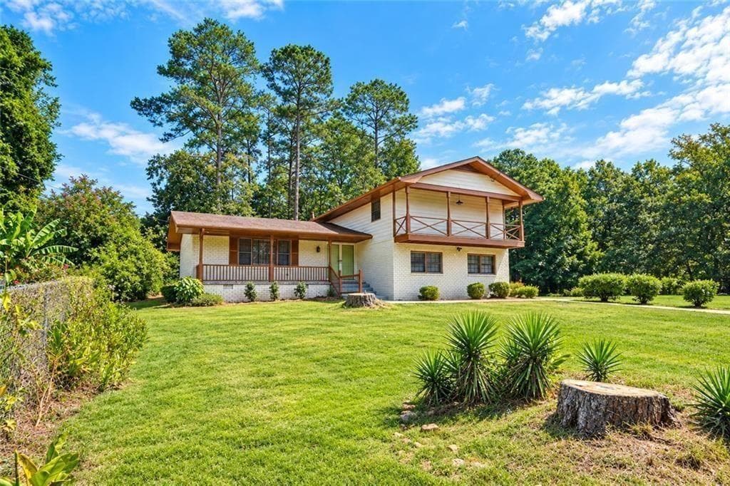 4 bedroom, 3 bathroom, 228 sq ft single family residence for sale at 3076 Briarleaf Drive, Decatur, GA 30034 — photo 2