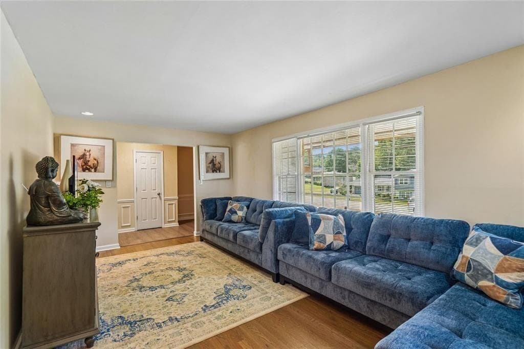 4 bedroom, 3 bathroom, 228 sq ft single family residence for sale at 3076 Briarleaf Drive, Decatur, GA 30034 — photo 4