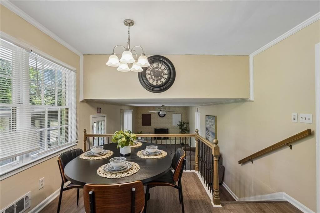 4 bedroom, 3 bathroom, 228 sq ft single family residence for sale at 3076 Briarleaf Drive, Decatur, GA 30034 — photo 6